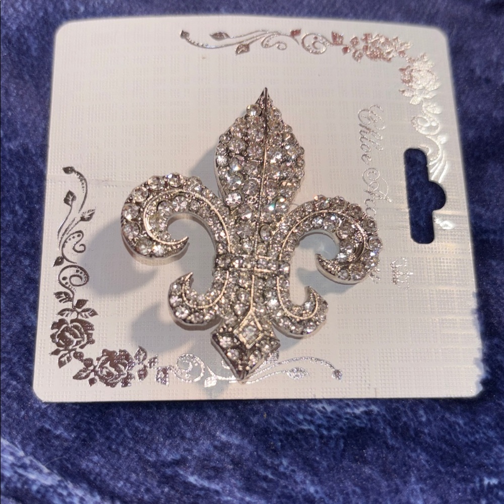 Crystal-Embellished Fleur-de-Lis Silver Brooch Pin
